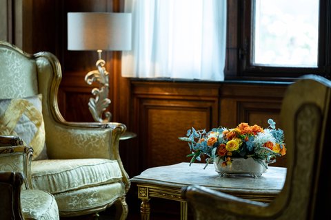 Emperor Suite - Living Room