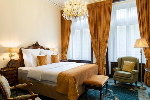Vineyard View Guest Room