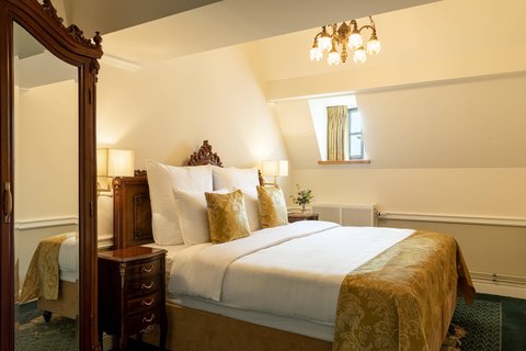 Vineyard View Guest Room