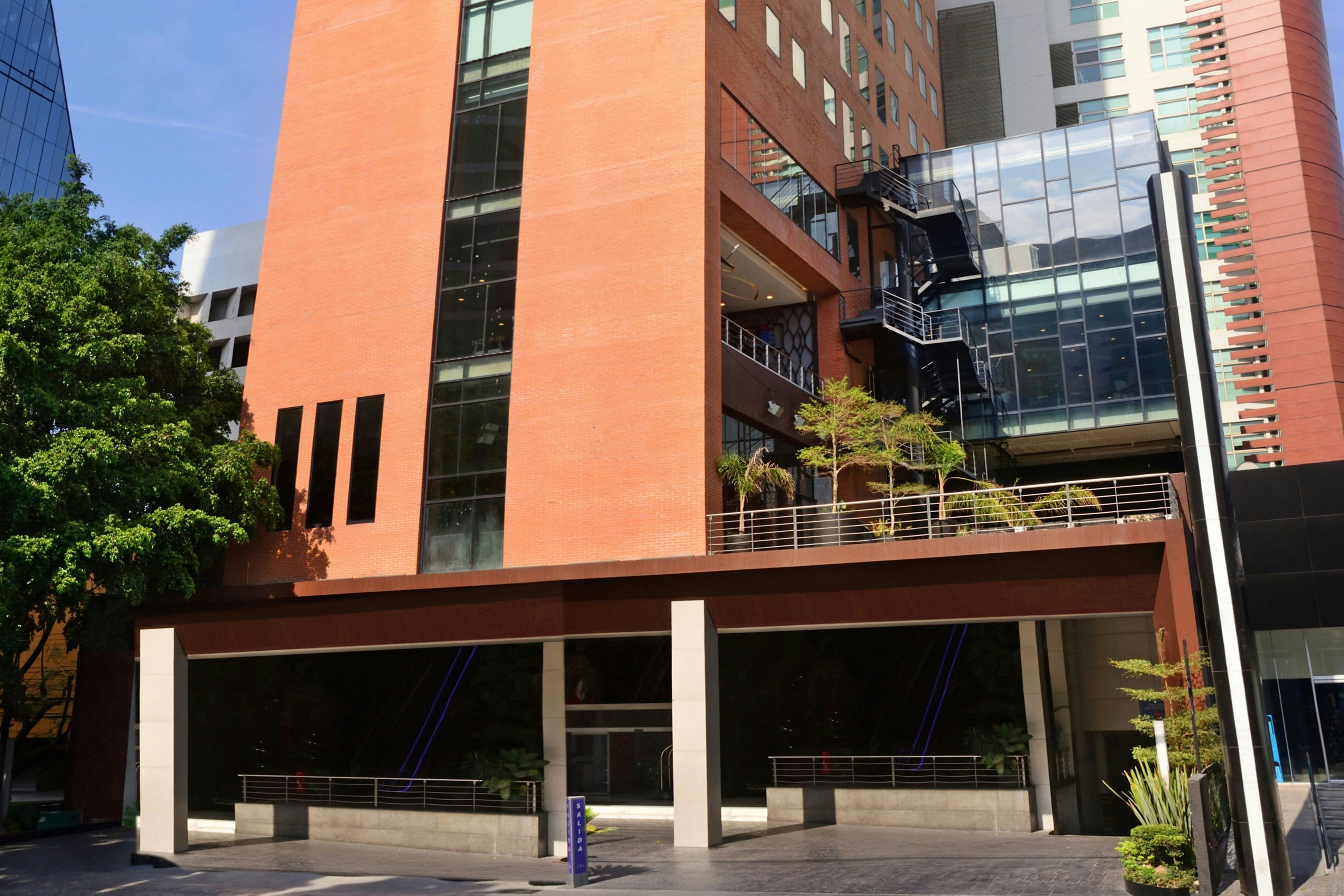 Hotel Guadalajara Country Club by HNF