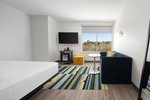 Aloft Extended King, Larger Guest room, 1 King, Sofa bed