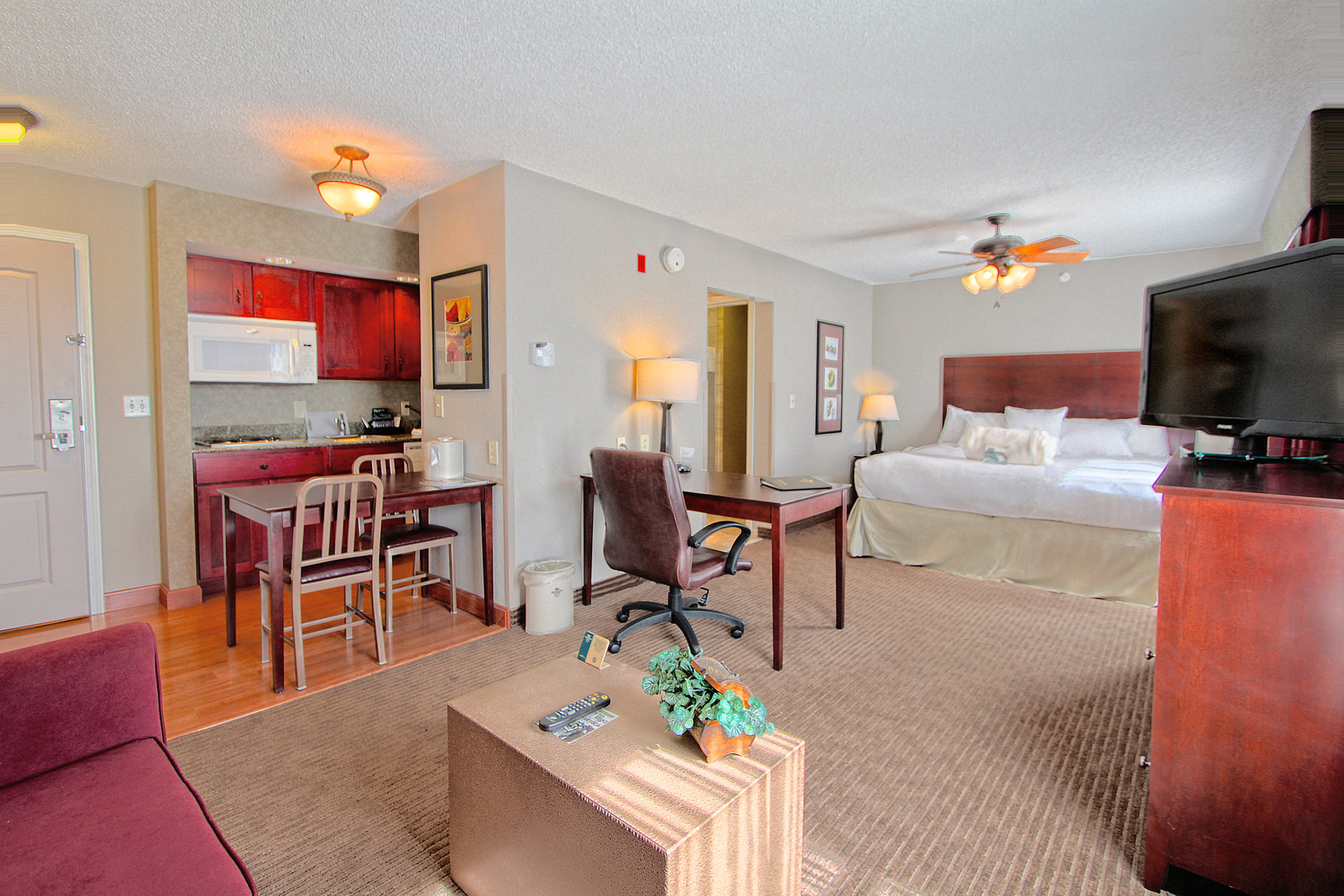 Homewood Suites by Hilton Bloomington Room Type - 1KG MOB HR ACC TUB STUD NS
