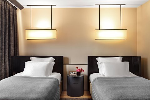 Twin/Twin Guest Room