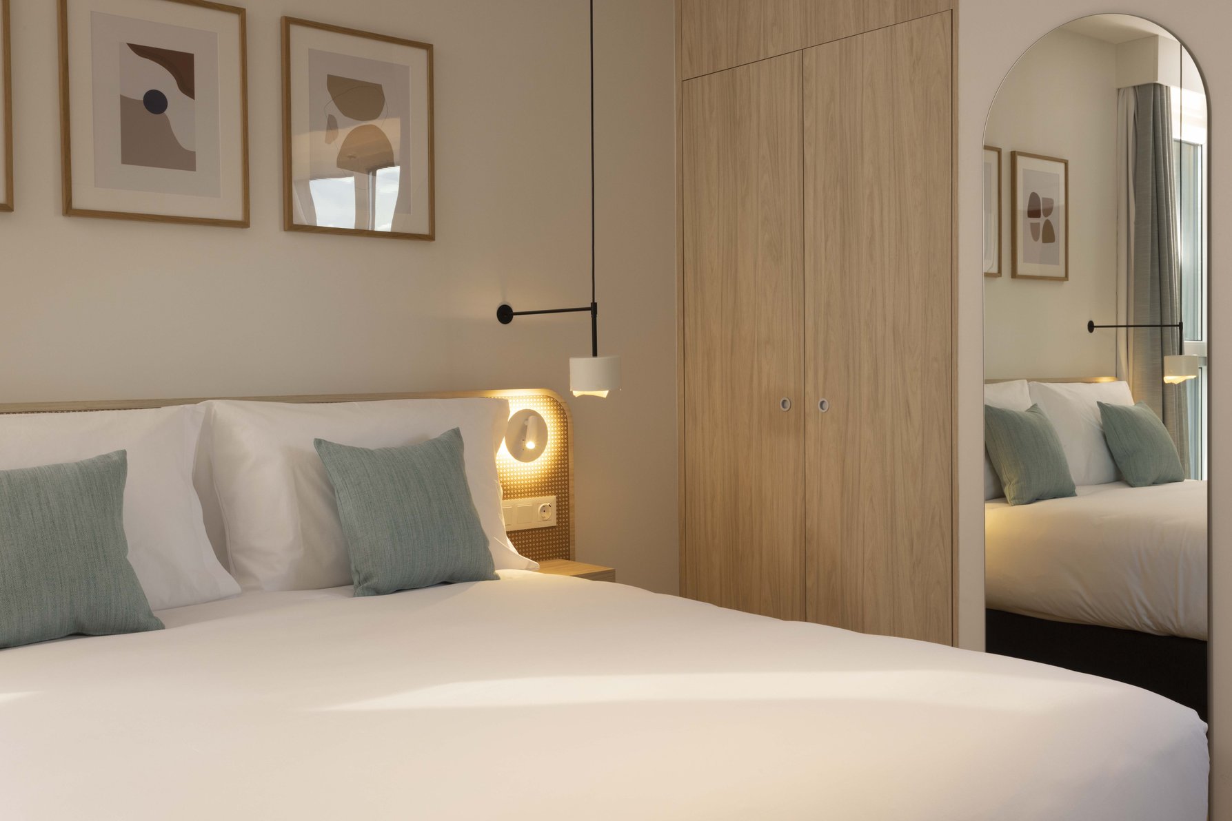 Staybridge Suites MALAGA Room Type - Studio Suite