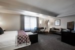Corner Room, Guest room, 1 King