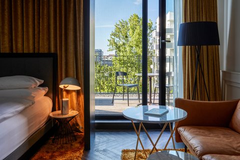 Premium Suite
