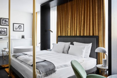 Premium Suite