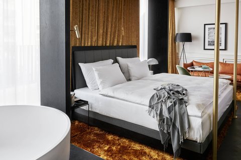 Premium Suite
