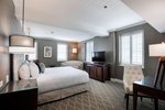 Larger Guest room, 1 King, City view, Corner room