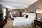 Larger Guest room, 1 King, City view, Corner room