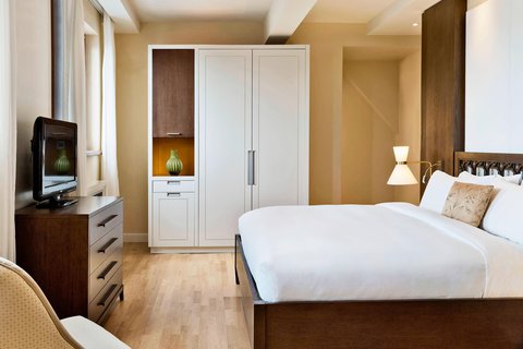 Penthouse Suite - Bedroom