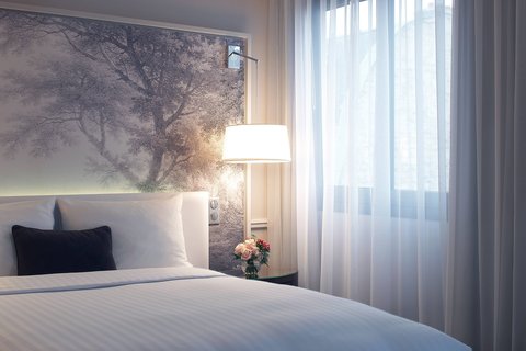 Queen Deluxe Garden View Guest Room