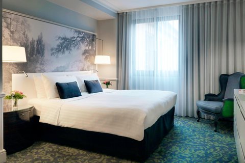 King Le Parc Prestige Guest Room