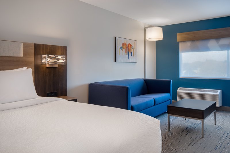 Holiday Inn Express and Suites Oscoda