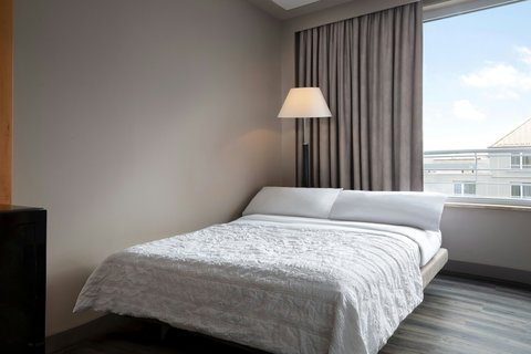 Executive Guestroom Sofa Bed