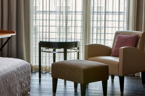 Guest Room - Seating