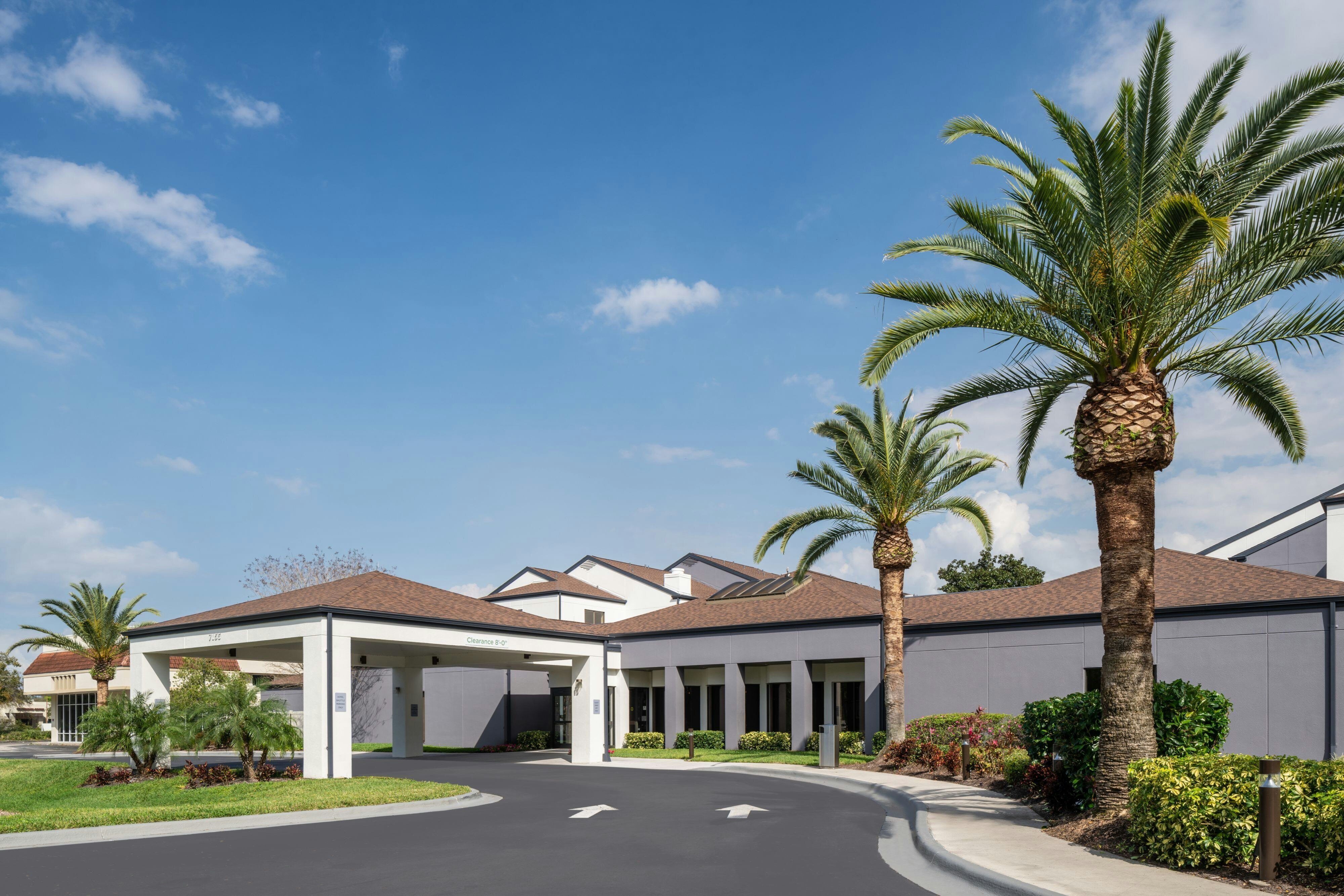 Courtyard by Marriott Orlando Airport