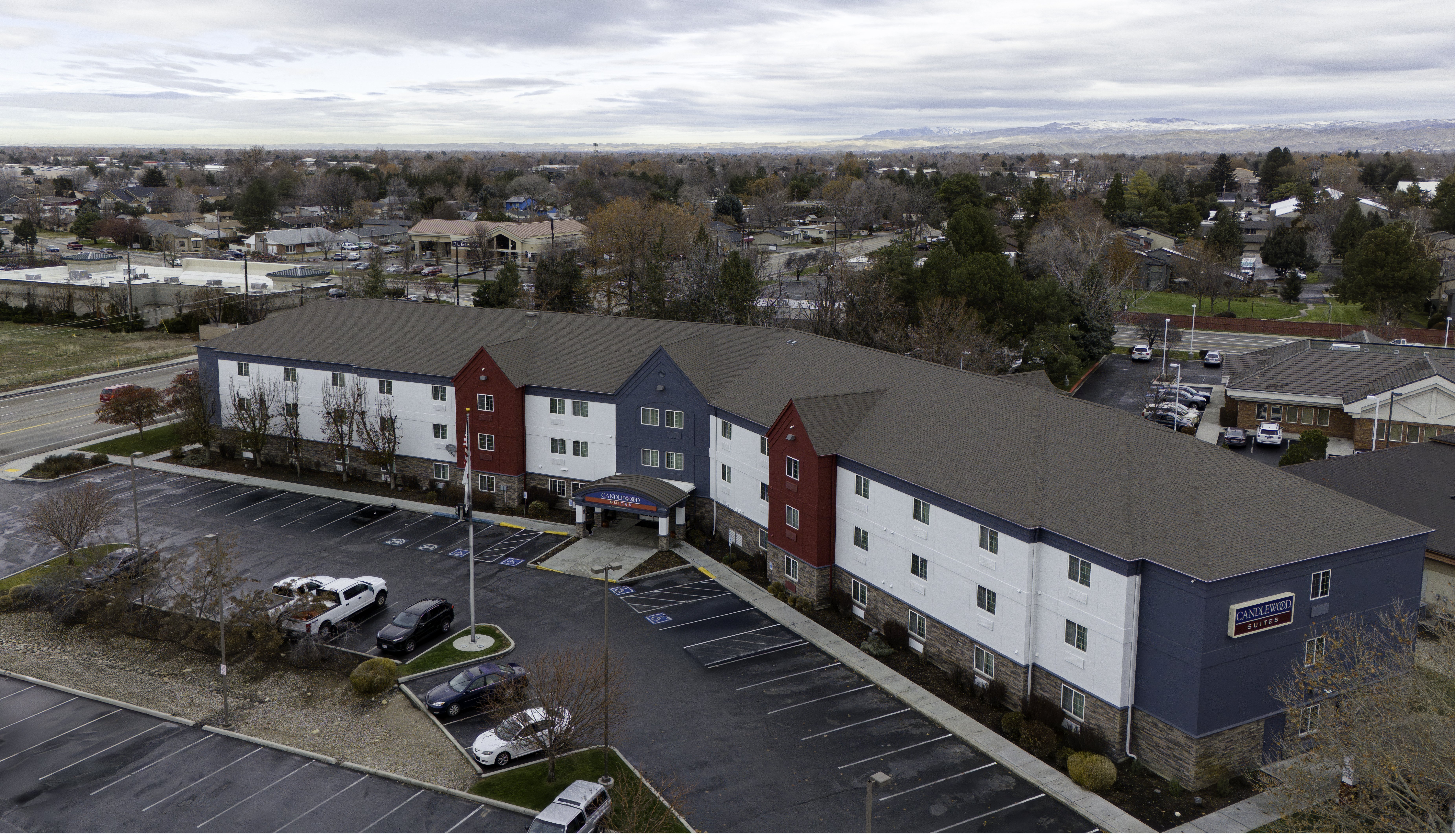 Candlewood Suites
