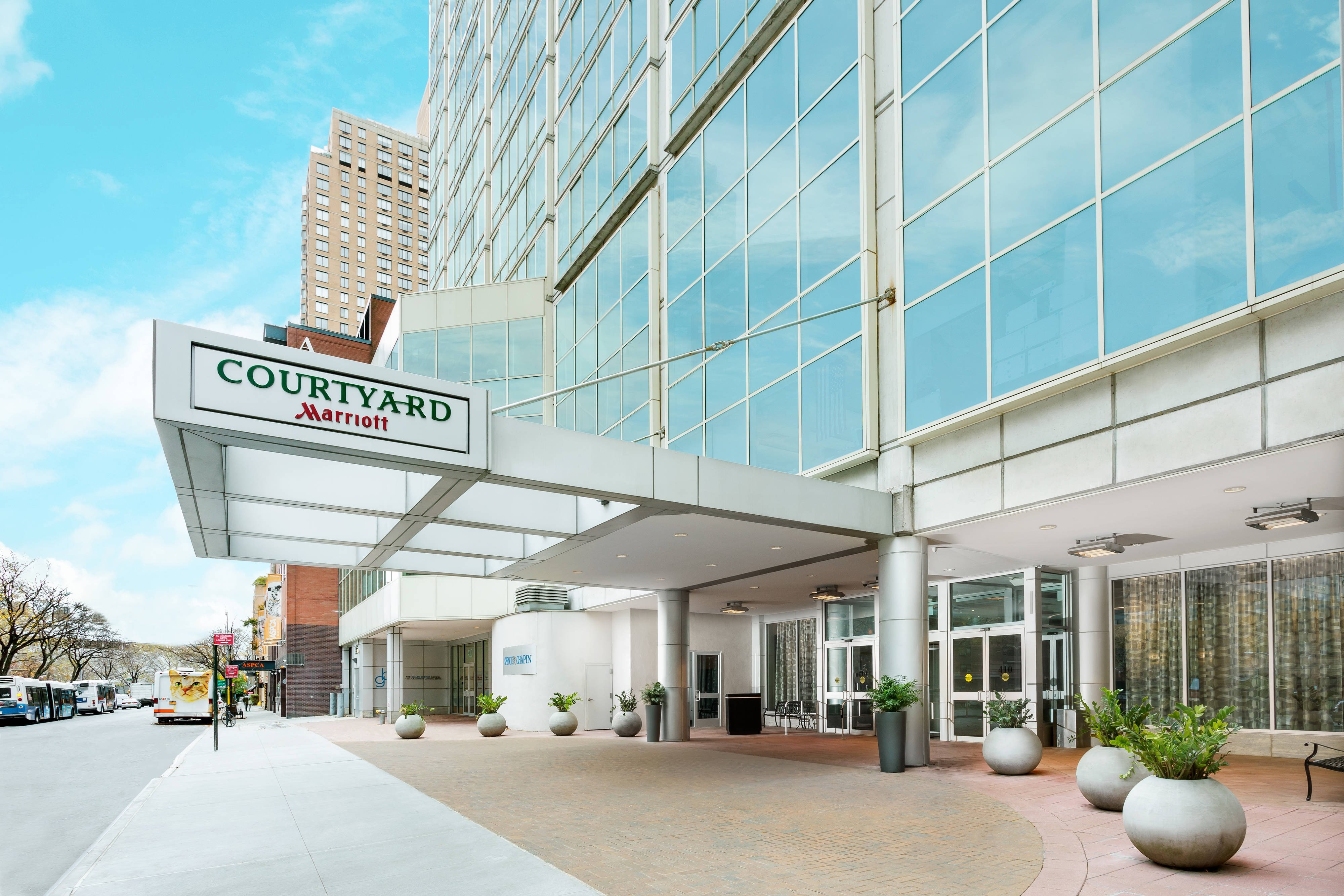 Courtyard Manhattan Upper East Side