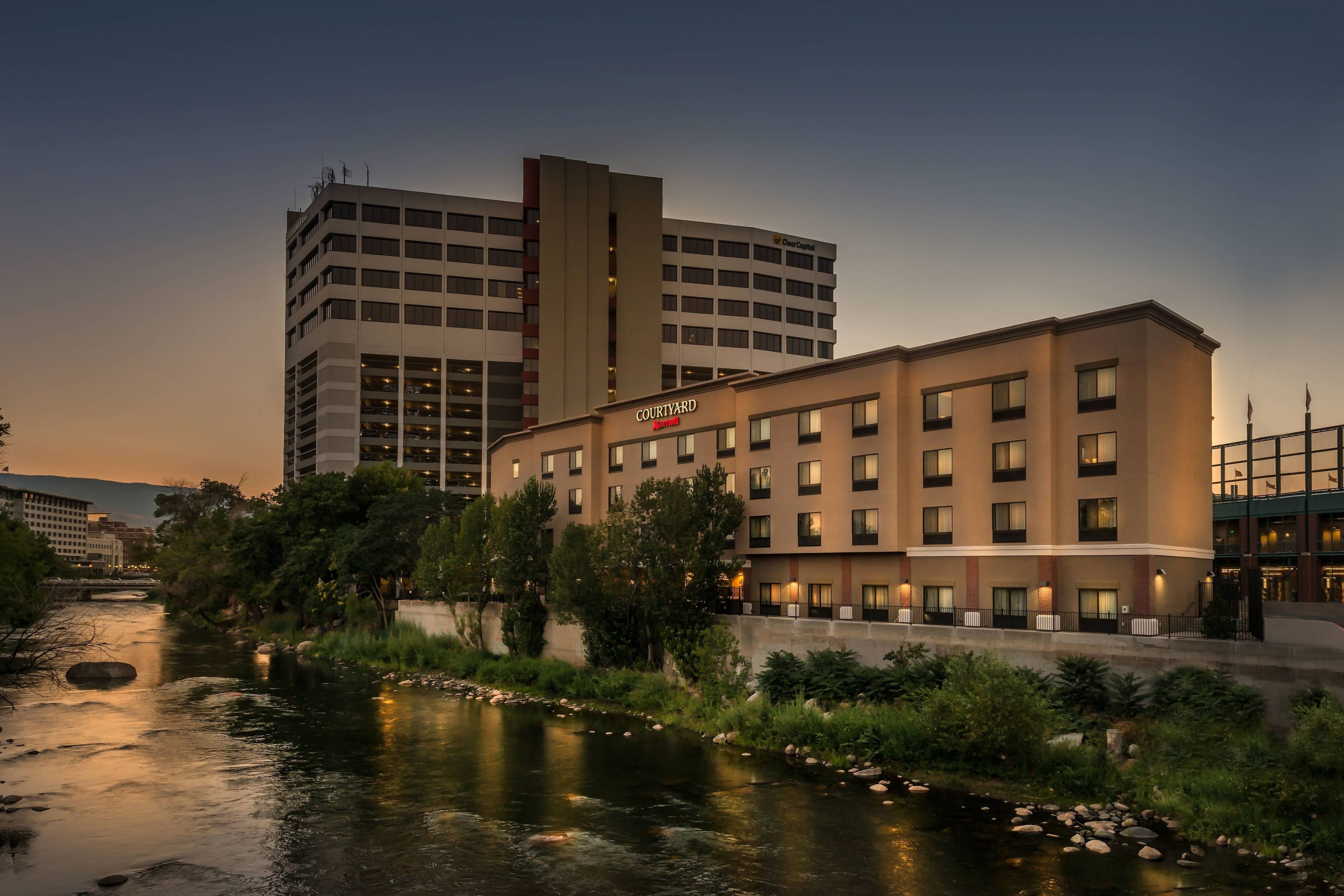 Courtyard Marriott Downtown/Riverfront