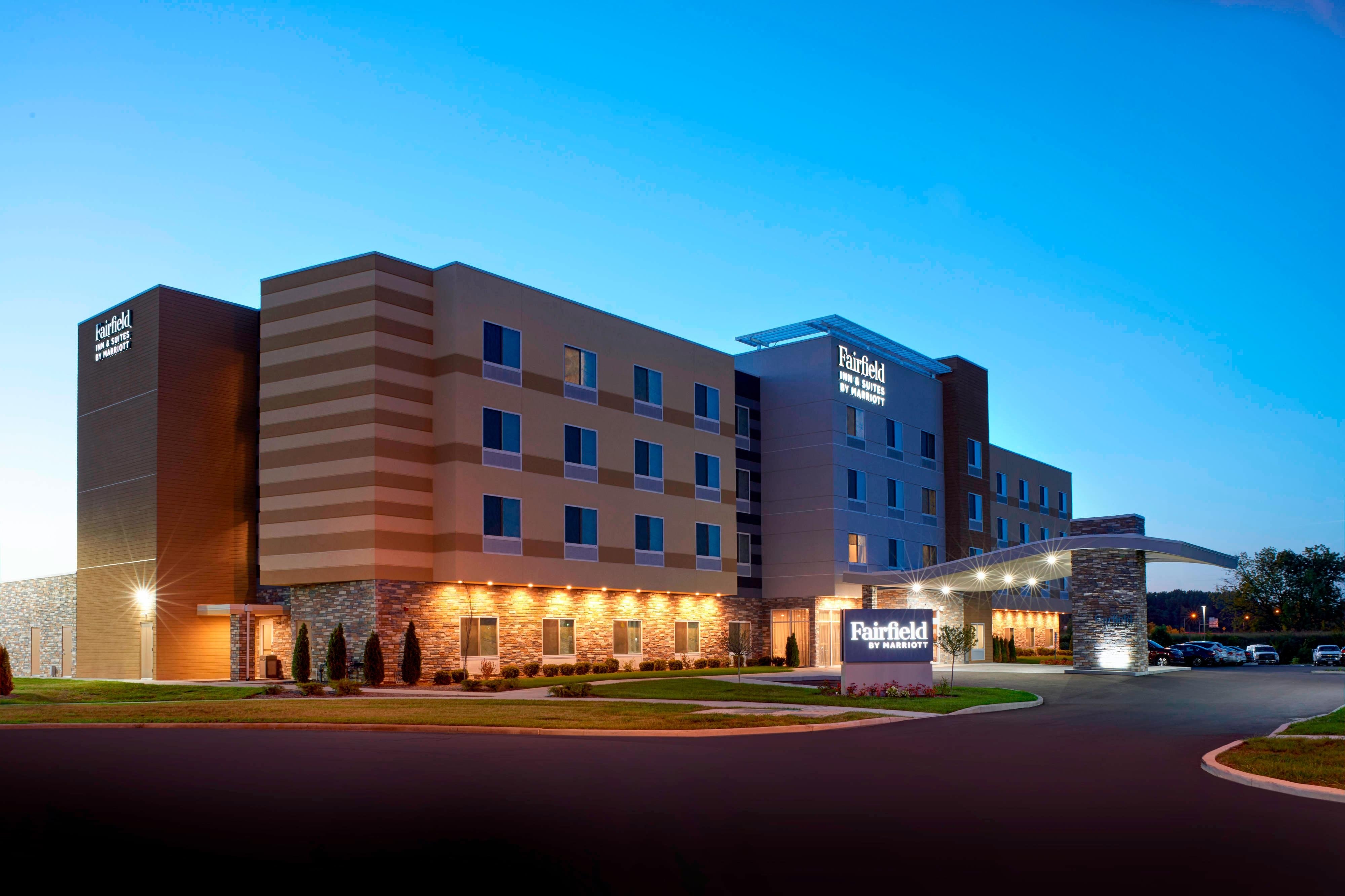 Fairfield Inn & Suites Columbus