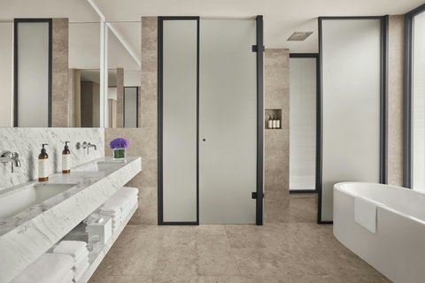 Loft Sea View Suite - Bathroom