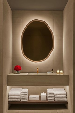 Guestroom Bathroom