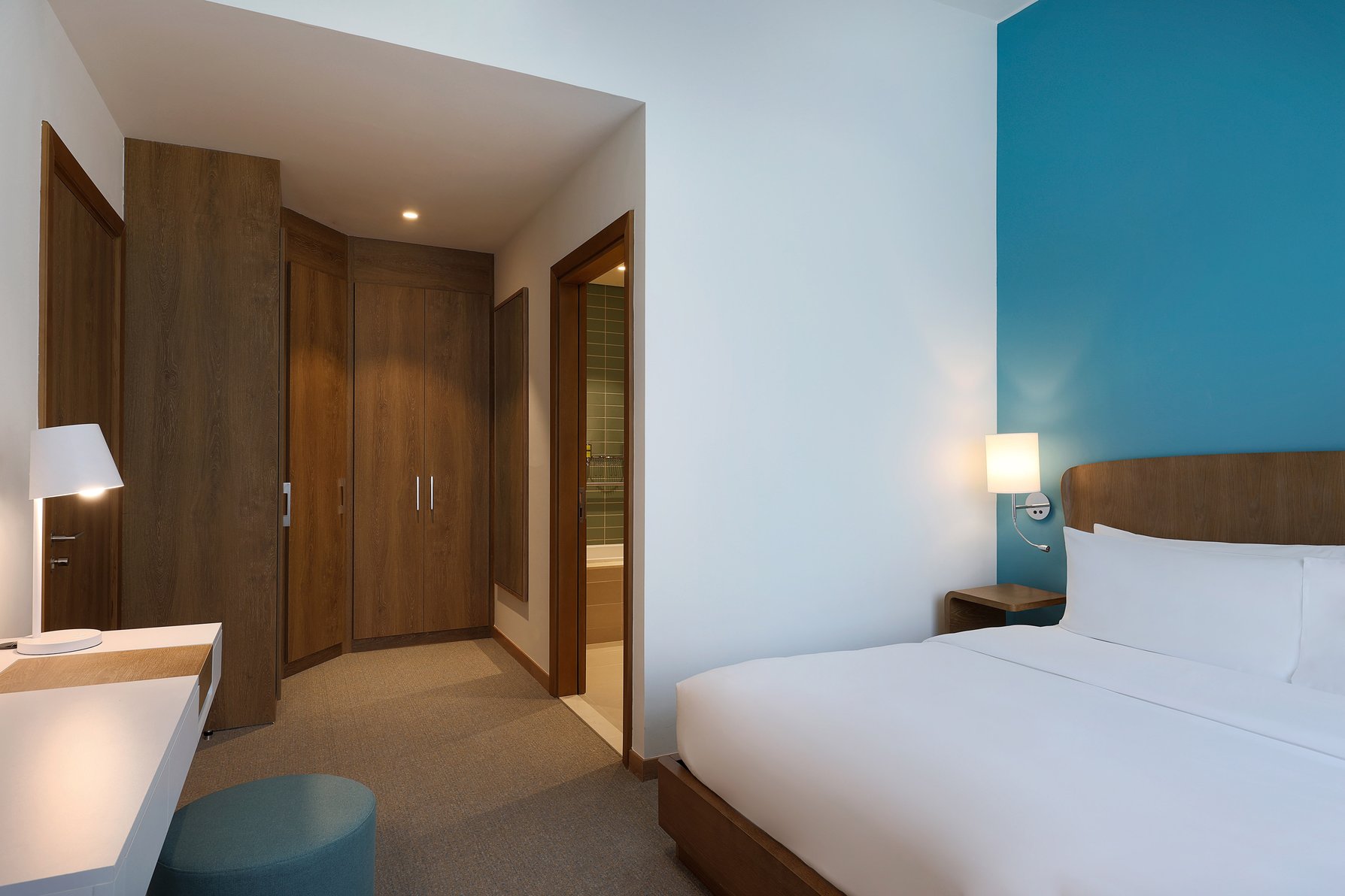 Element Al Mina, Dubai Room Type - 2 Bedroom Suite, Bedroom 1: 1 King, Bedroom 2: 2 Twins, Sofa bed