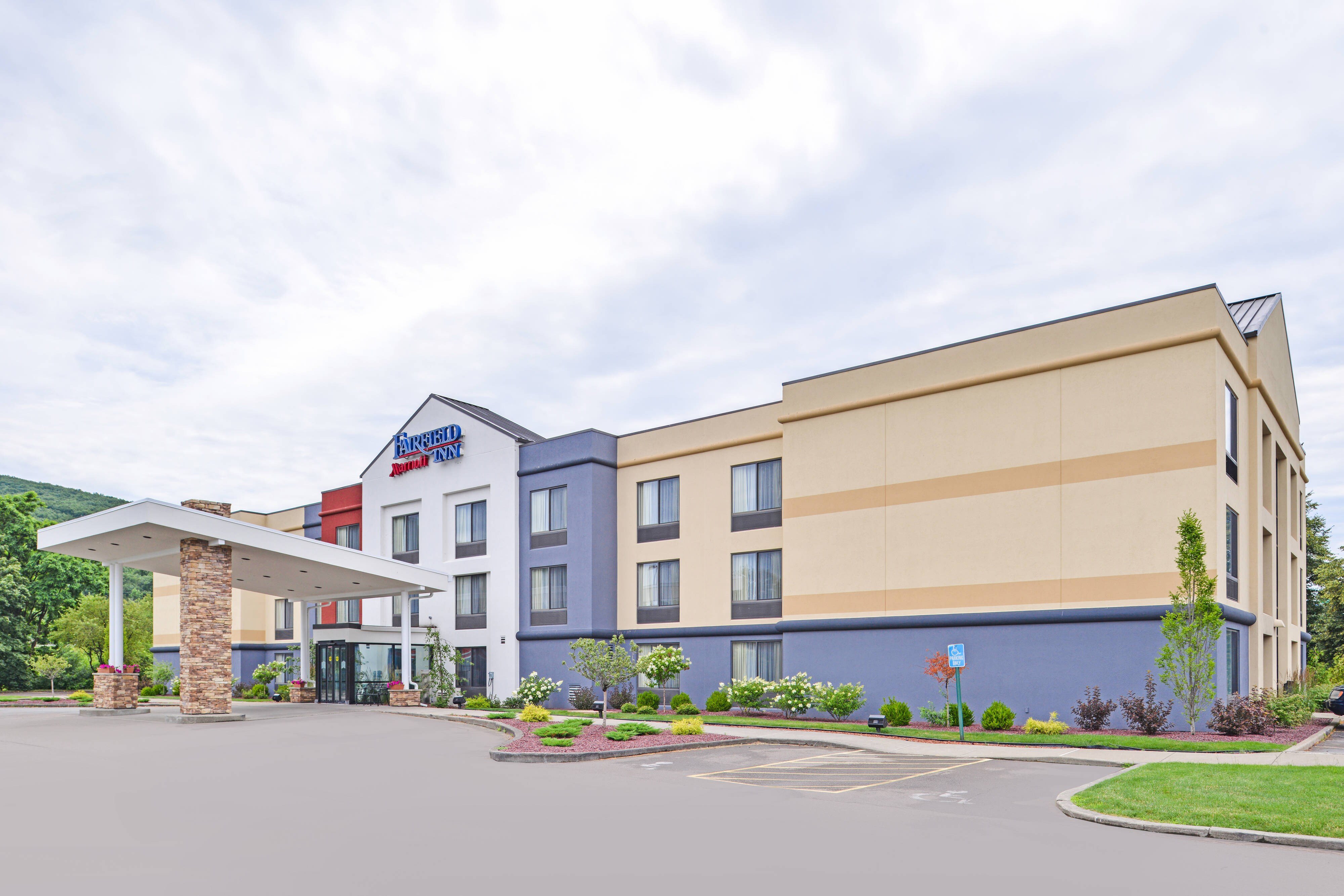 Fairfield Inn by Marriott