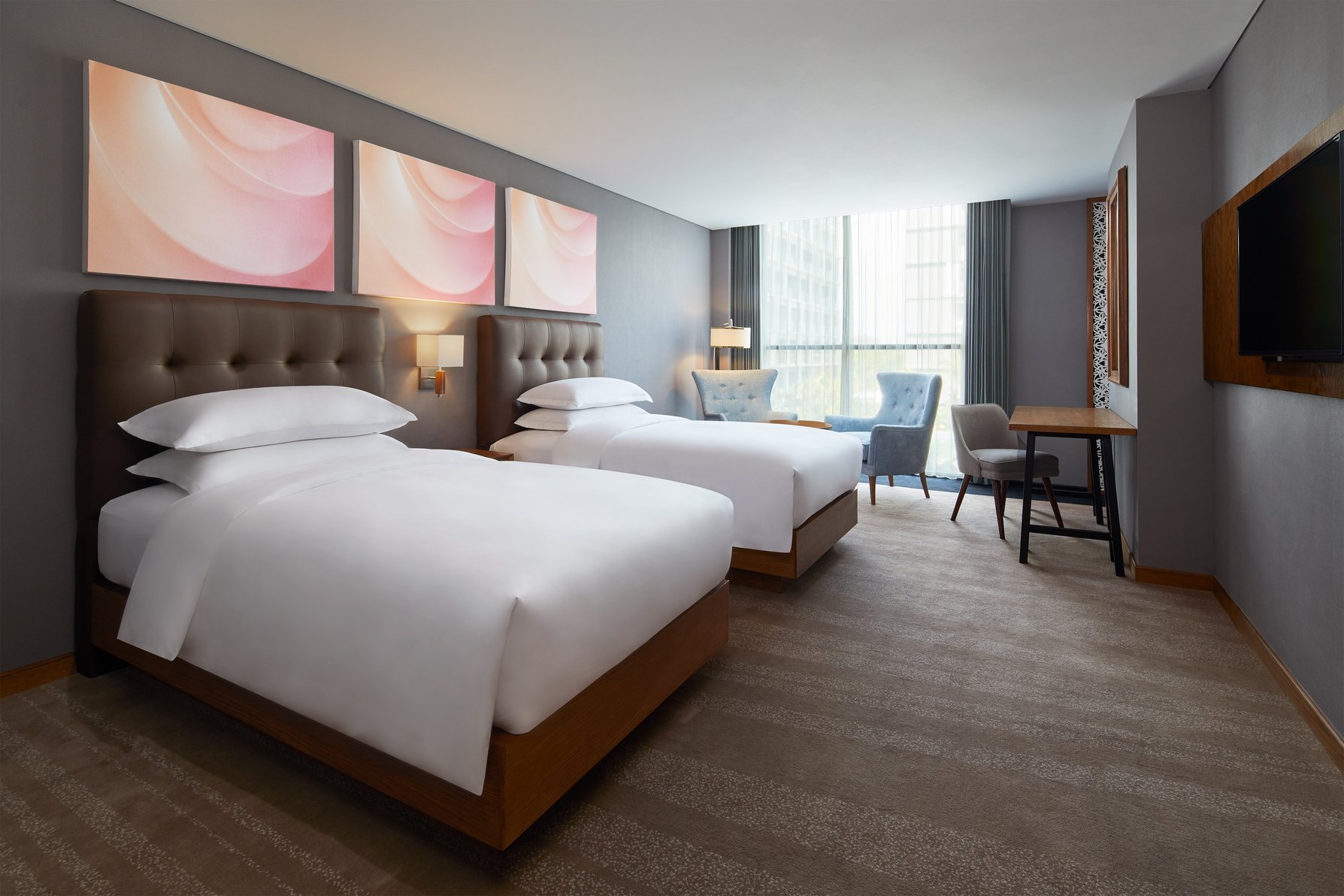 Four Points by Sheraton Balikpapan Room Type - Larger Guest room, 2 Twin, Pool view
