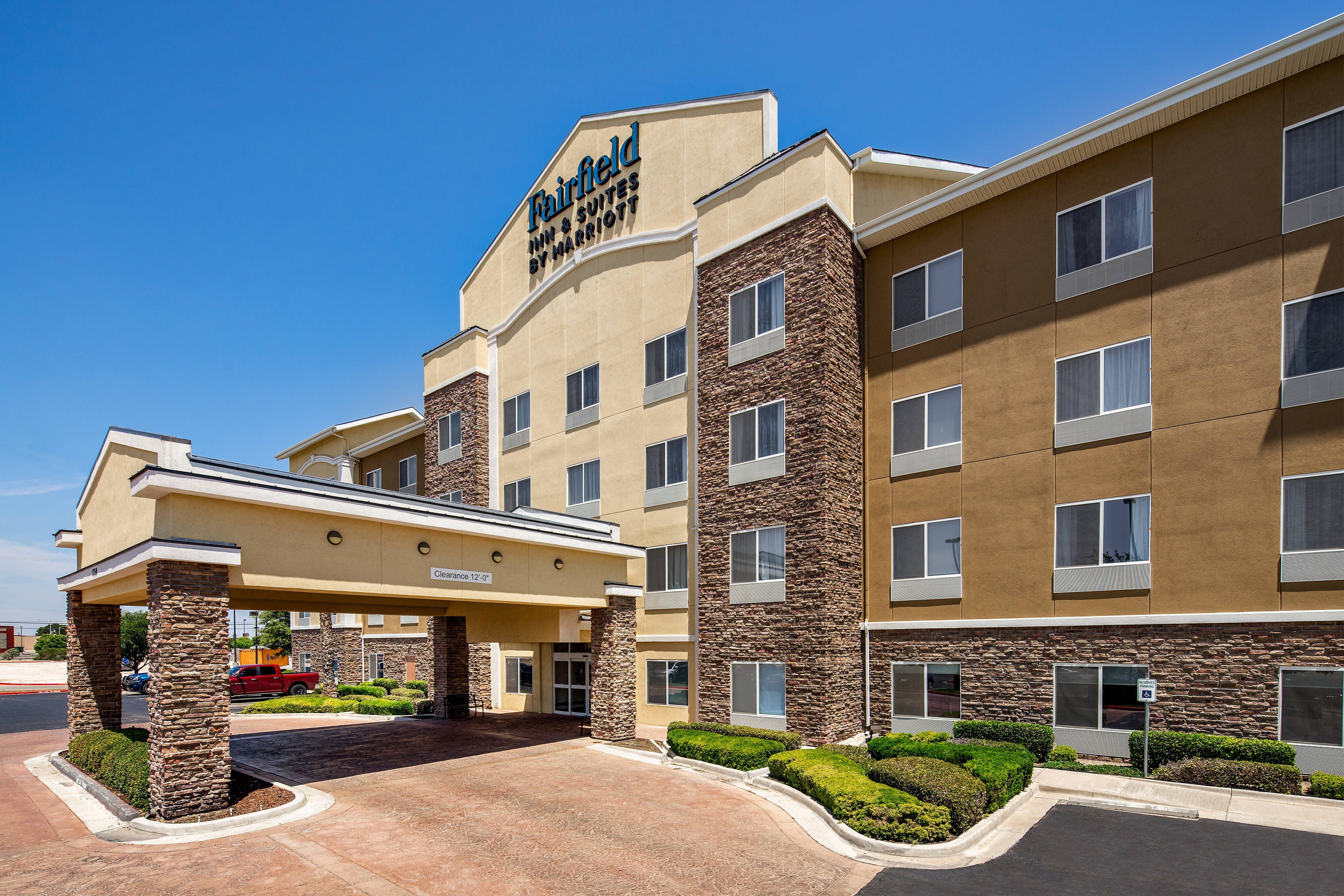 Fairfield Inn & Suites