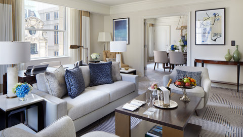 Grand Suite Living Room
