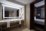 Junior Suite, Executive lounge access, 1 Bedroom Suite, 1 King, Sofa bed, Trundle bed