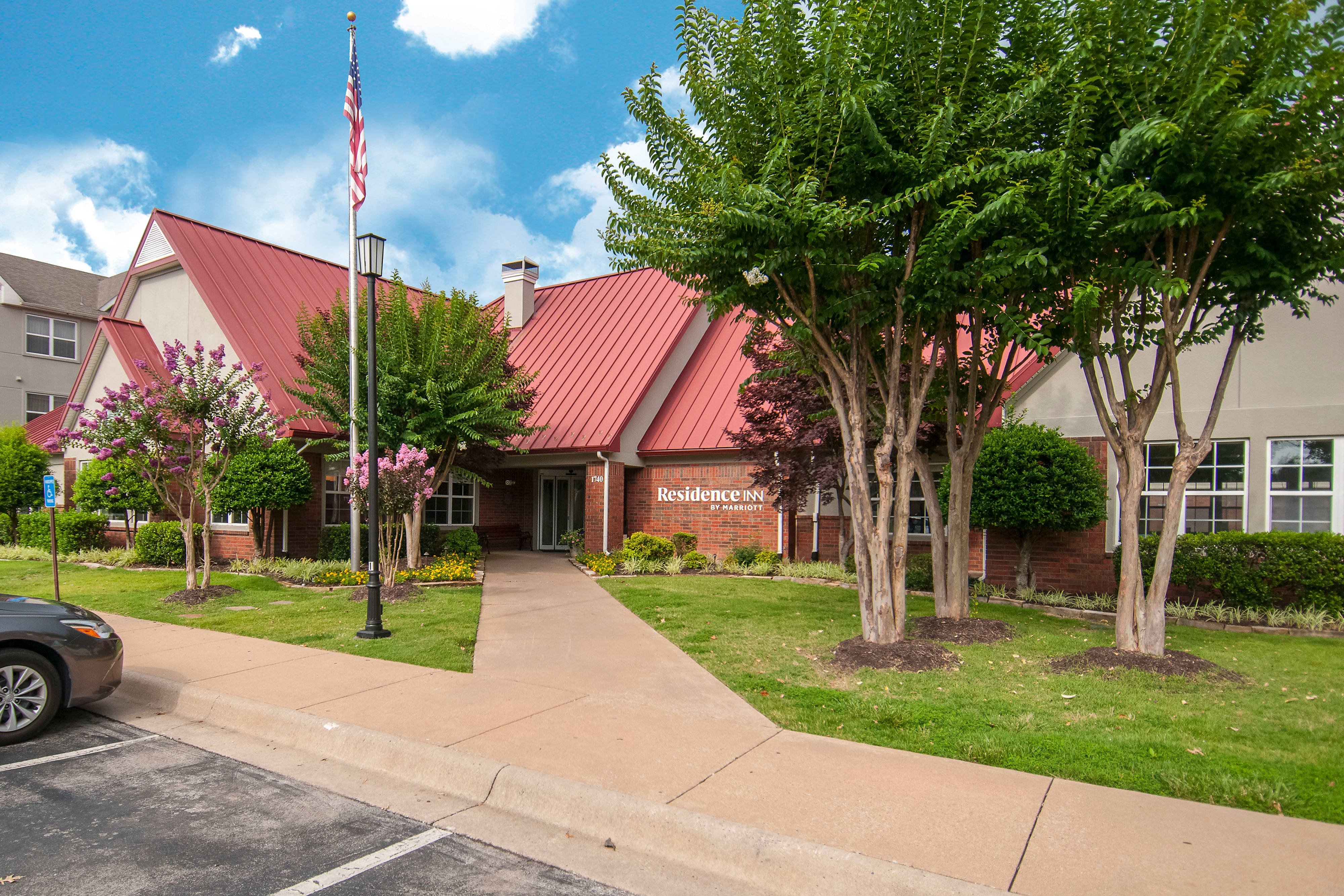 Residence Inn Springdale Hotel