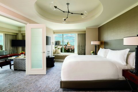 Luxury Parkview Suite