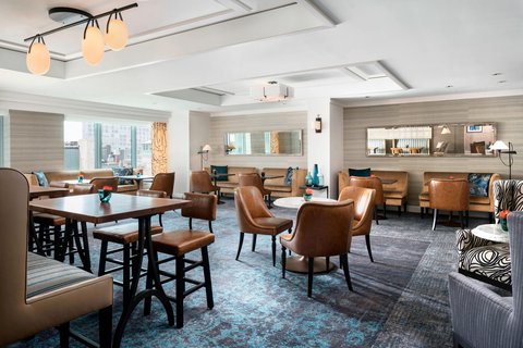 The Ritz-Carlton Club Lounge