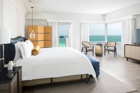 Club Oceanfront Suite