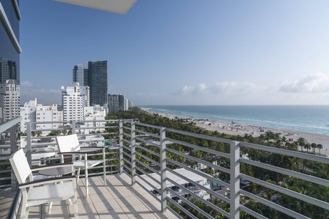 Oceanfront Guest Room - Balcony