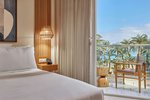 Classic, Guest room, 1 Queen, Inland view, Balcony