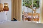 Premium, Guest room, 1 King, Inland view, Balcony