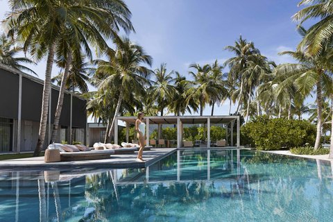 Discover the Maldives