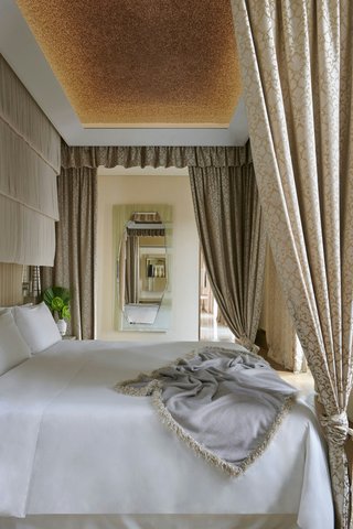Gallia Presidential Suite, king