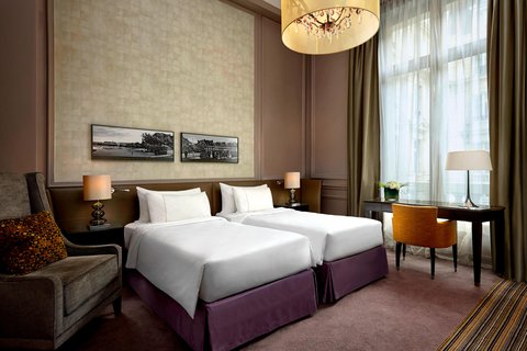 Twin Guest Room