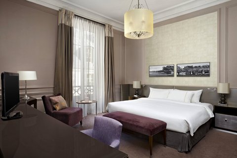 Deluxe Guest Room