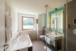 Deluxe Room, Guest room, 1 King, Mountain view, Balcony