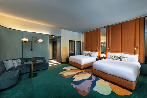 Queen/Queen Studio Suite - Full Room
