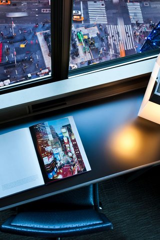 Cool Corner Times Square View Guest Room