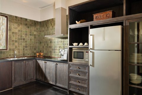Two-Bedroom Pool Villa - Pantry