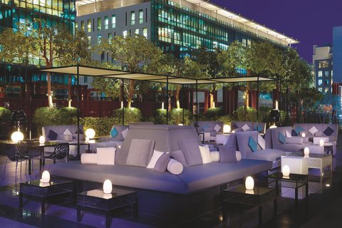 No.5 Lounge & Bar