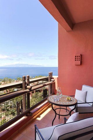 Junior Suite Ocean King Terrace